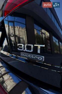 Внедорожник / Кроссовер Audi Q7 2016 в 