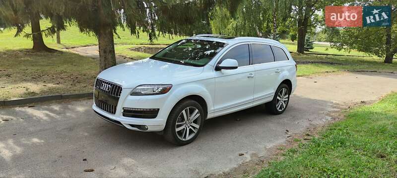 Позашляховик / Кросовер Audi Q7 2015 в Дубні