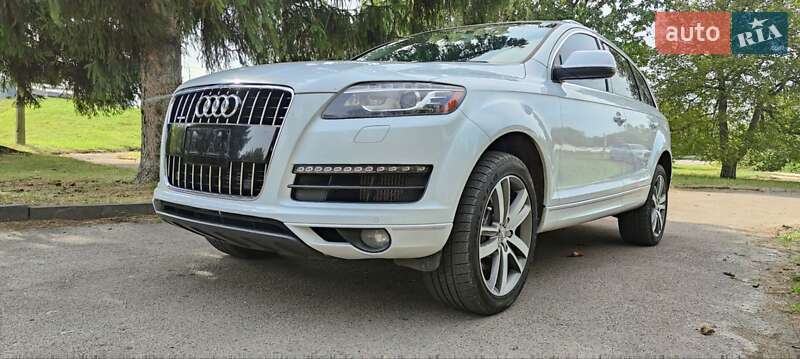 Позашляховик / Кросовер Audi Q7 2015 в Дубні