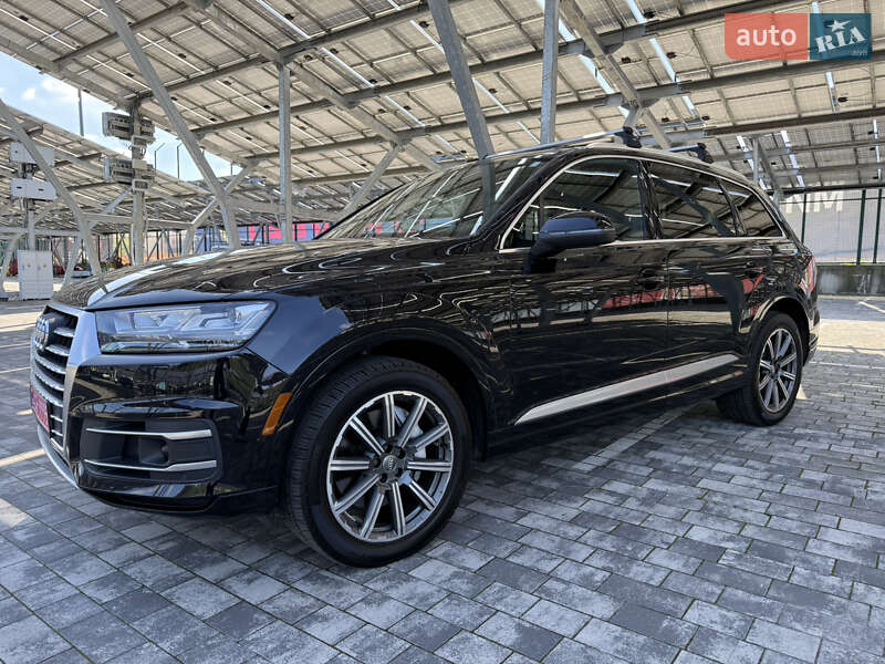 Позашляховик / Кросовер Audi Q7 2017 в Львові