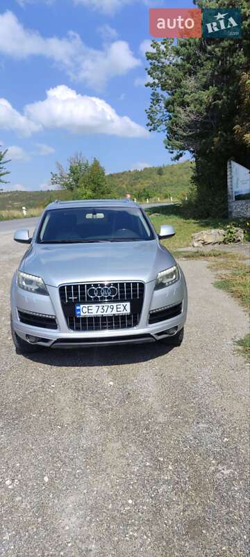 Позашляховик / Кросовер Audi Q7 2010 в 