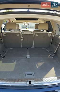 Позашляховик / Кросовер Audi Q7 2010 в 