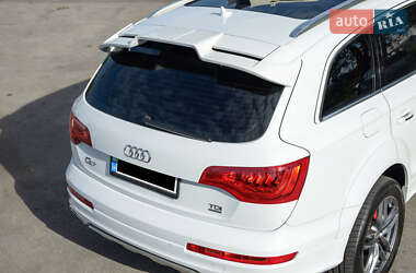 Позашляховик / Кросовер Audi Q7 2006 в 