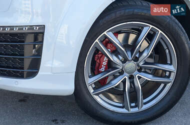 Позашляховик / Кросовер Audi Q7 2006 в 
