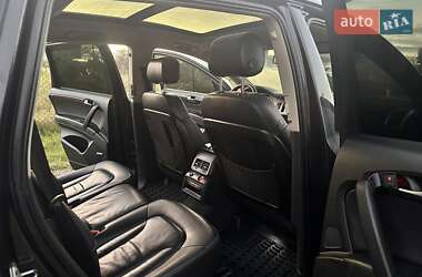 Позашляховик / Кросовер Audi Q7 2011 в 