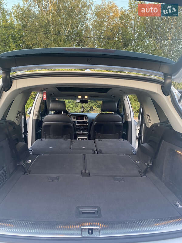 Позашляховик / Кросовер Audi Q7 2013 в Конотопі