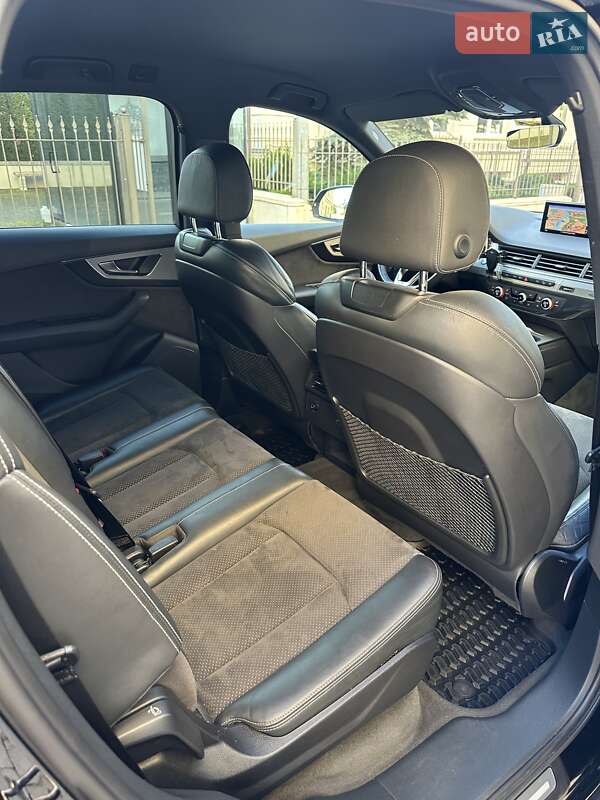 Позашляховик / Кросовер Audi Q7 2018 в Києві