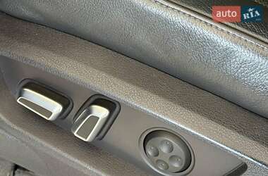 Внедорожник / Кроссовер Audi Q7 2014 в 