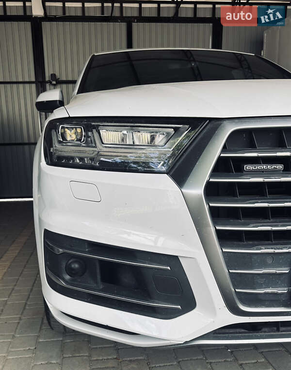 Внедорожник / Кроссовер Audi Q7 2016 в Одессе
