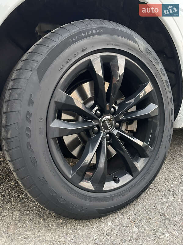 Внедорожник / Кроссовер Audi Q7 2017 в Киеве фото 17 Внедорожник / Кроссовер Audi Q7 2017 в Киеве