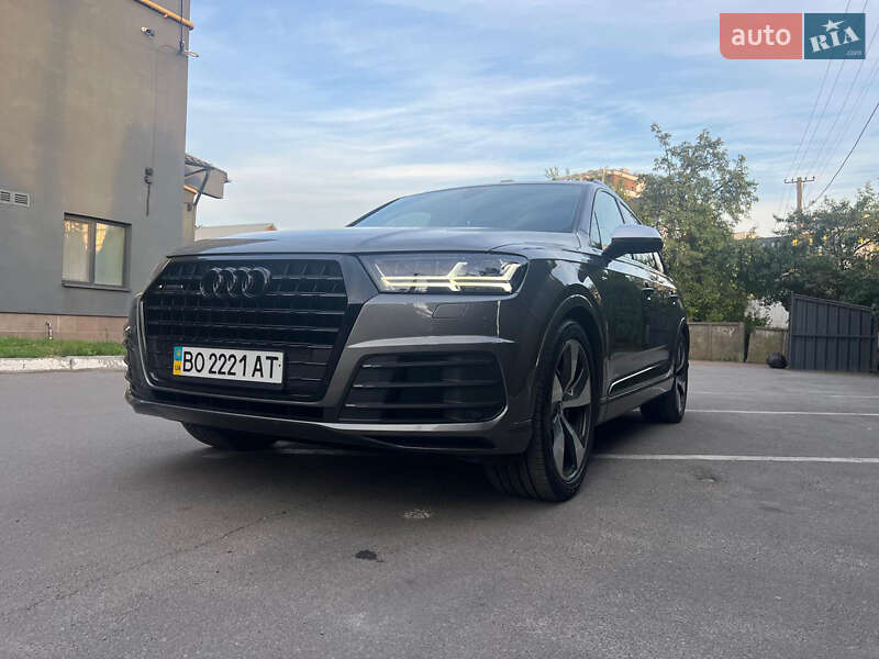 Позашляховик / Кросовер Audi Q7 2015 в Тернополі