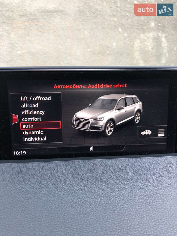 Позашляховик / Кросовер Audi Q7 2015 в Тернополі