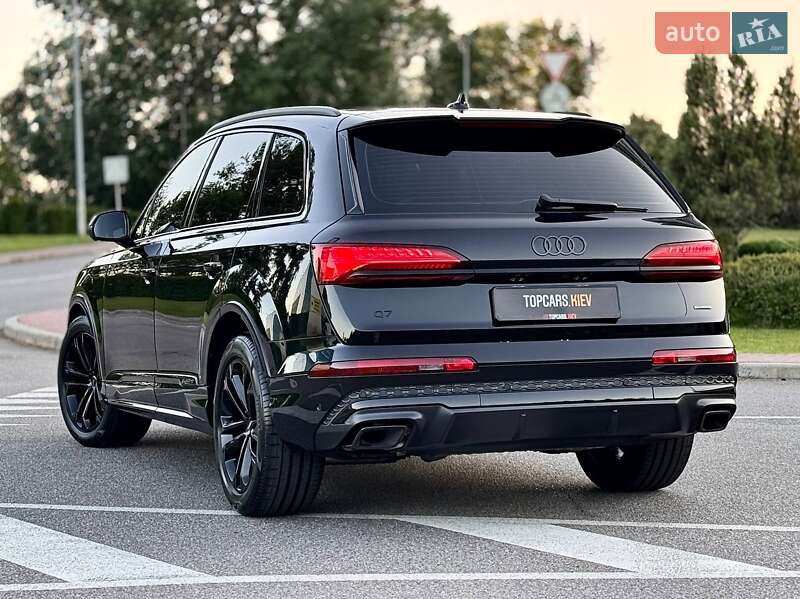 Внедорожник / Кроссовер Audi Q7 2025 в Киеве