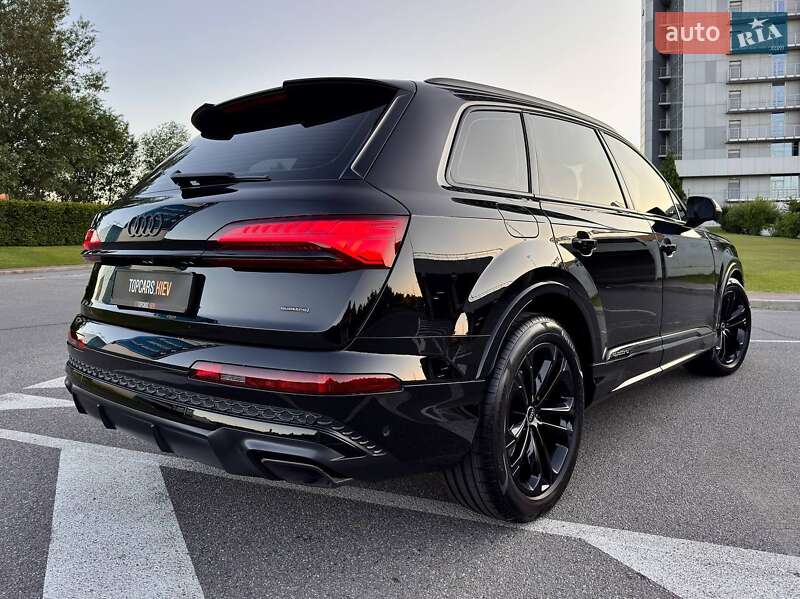 Внедорожник / Кроссовер Audi Q7 2025 в Киеве
