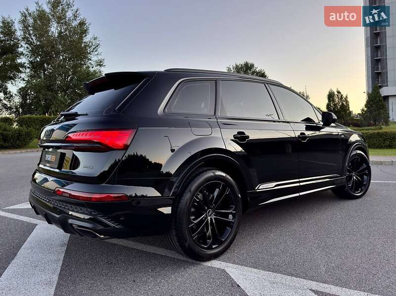 Внедорожник / Кроссовер Audi Q7 2025 в Киеве