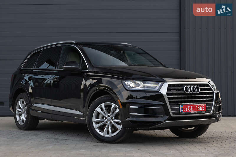 Внедорожник / Кроссовер Audi Q7 2016 в Дубно