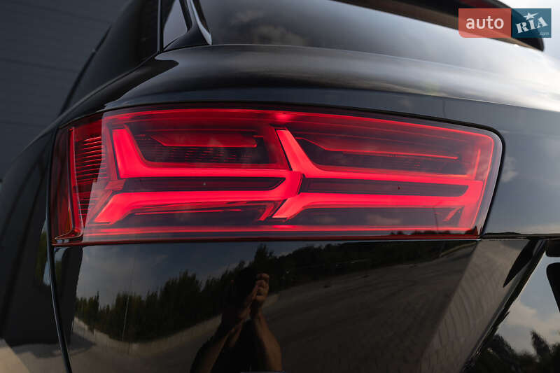Внедорожник / Кроссовер Audi Q7 2016 в Дубно
