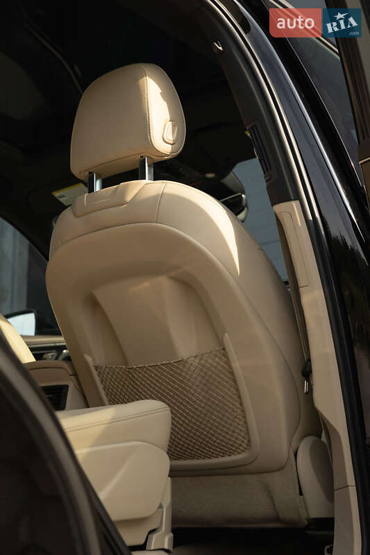 Внедорожник / Кроссовер Audi Q7 2016 в Дубно