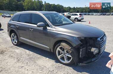 Внедорожник / Кроссовер Audi Q7 2019 в 