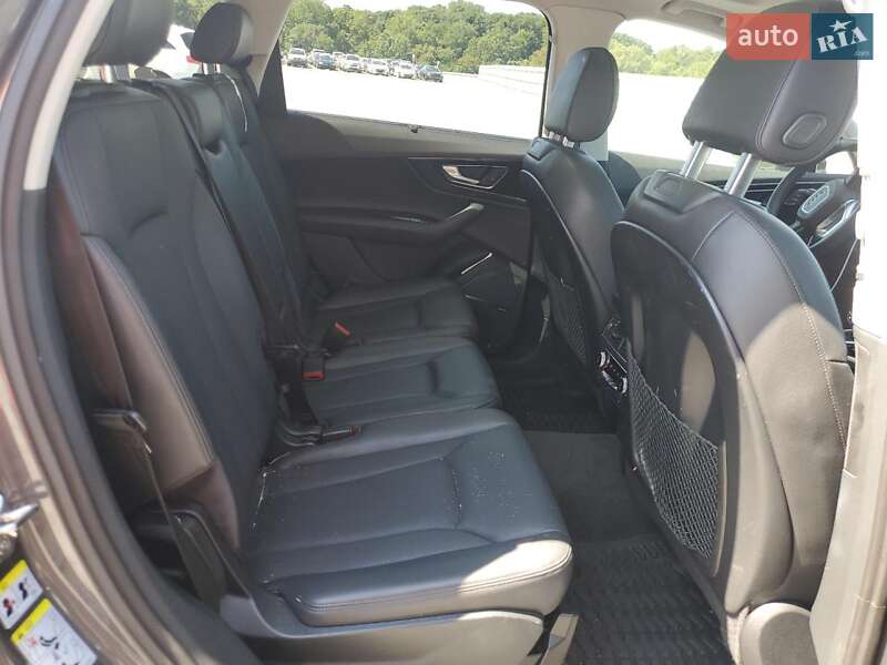 Позашляховик / Кросовер Audi Q7 2019 в Львові