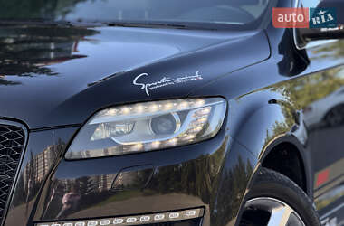 Позашляховик / Кросовер Audi Q7 2009 в 
