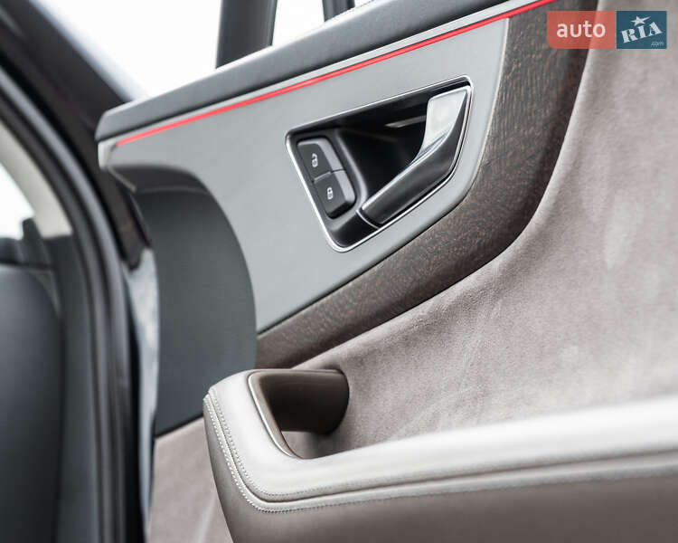 Позашляховик / Кросовер Audi Q7 2016 в Черкасах