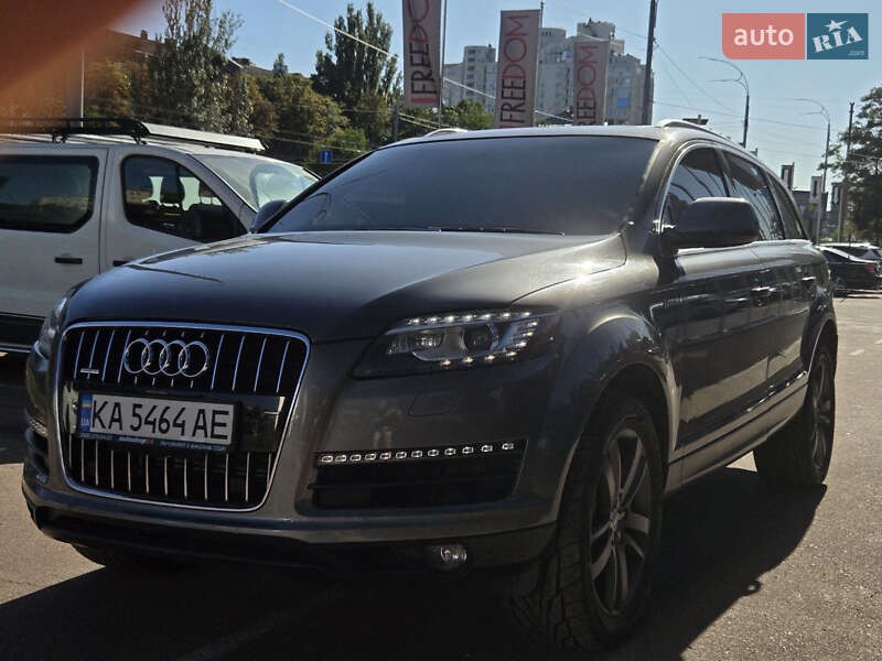 Позашляховик / Кросовер Audi Q7 2012 в Києві