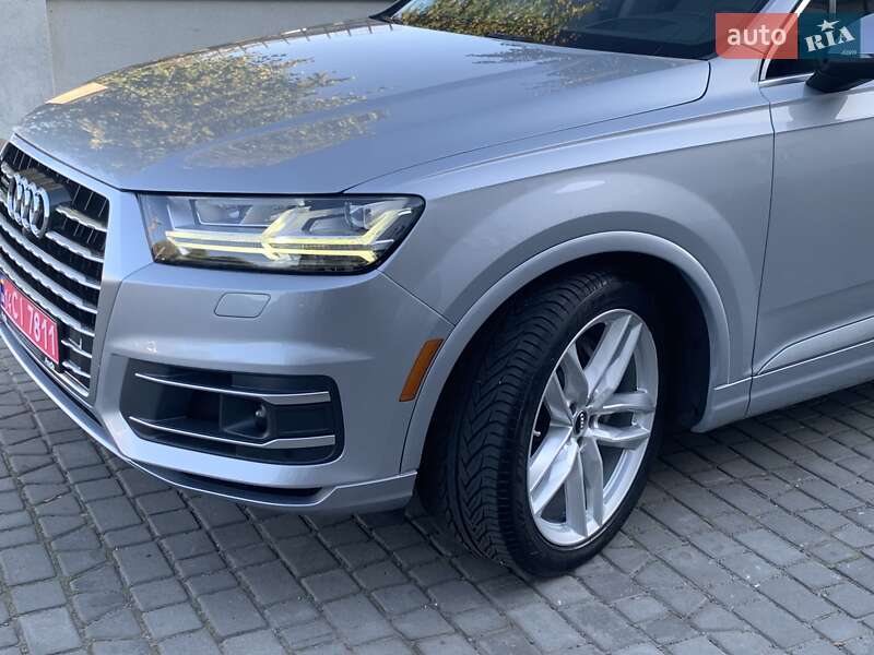 Позашляховик / Кросовер Audi Q7 2016 в Дрогобичі