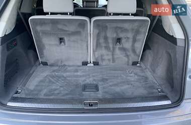Внедорожник / Кроссовер Audi Q7 2016 в 