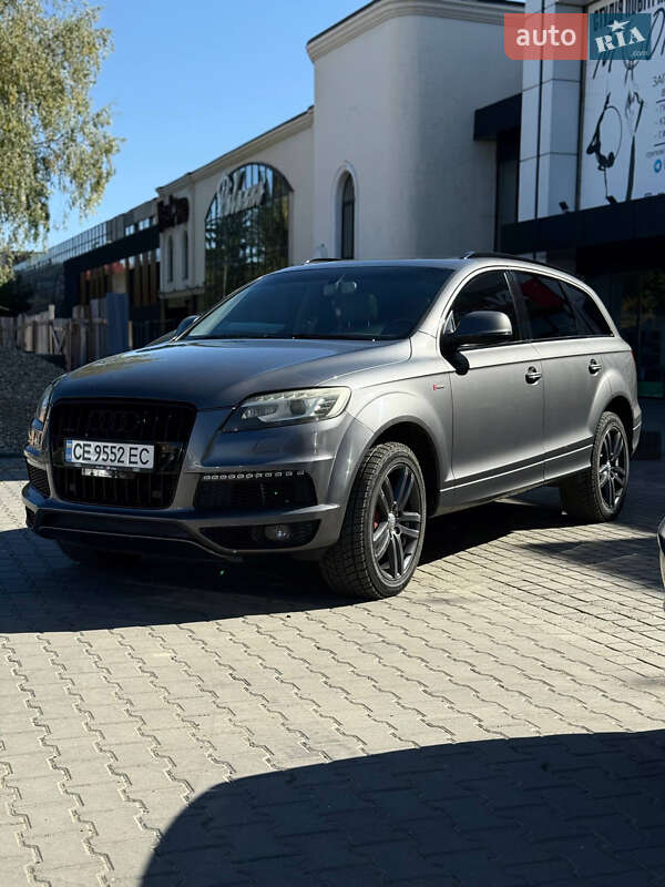 Позашляховик / Кросовер Audi Q7 2010 в Чернівцях