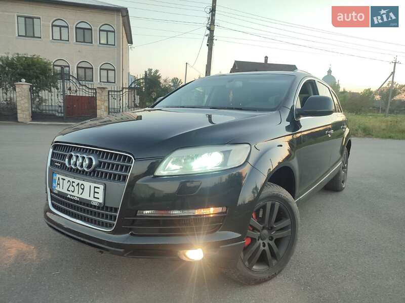 Внедорожник / Кроссовер Audi Q7 2007 в 