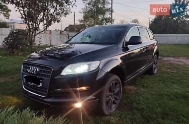 Внедорожник / Кроссовер Audi Q7 2007 в 