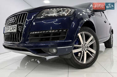 Внедорожник / Кроссовер Audi Q7 2013 в 