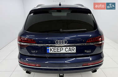 Внедорожник / Кроссовер Audi Q7 2013 в 
