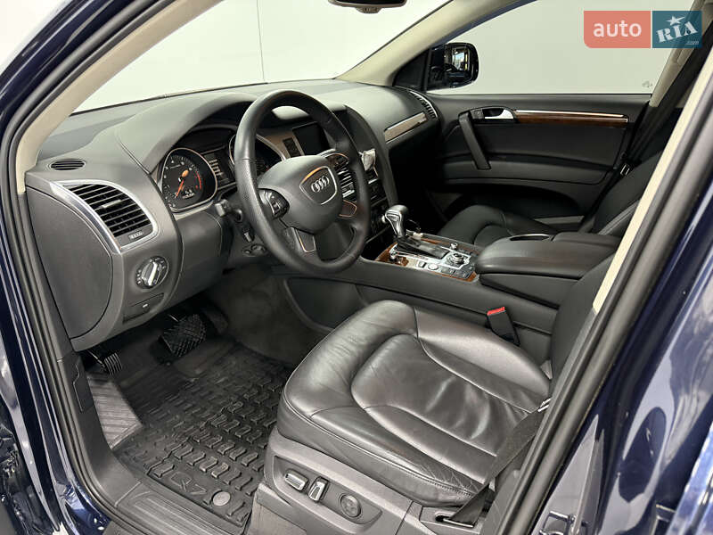Позашляховик / Кросовер Audi Q7 2013 в Одесі
