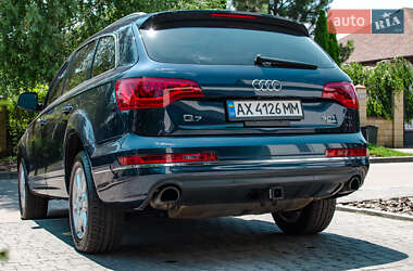 Внедорожник / Кроссовер Audi Q7 2014 в 