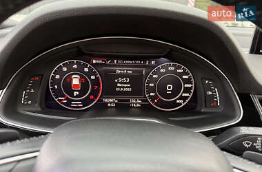 Позашляховик / Кросовер Audi Q7 2017 в 