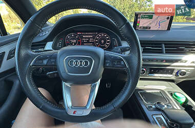 Внедорожник / Кроссовер Audi Q7 2018 в 
