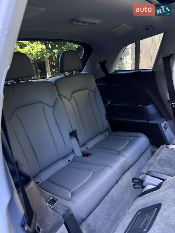 Внедорожник / Кроссовер Audi Q7 2019 в Киеве