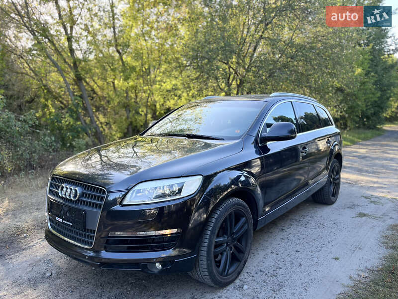 Позашляховик / Кросовер Audi Q7 2007 в Черкасах