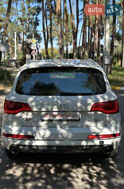 Внедорожник / Кроссовер Audi Q7 2013 в 