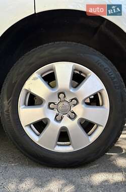 Внедорожник / Кроссовер Audi Q7 2013 в 