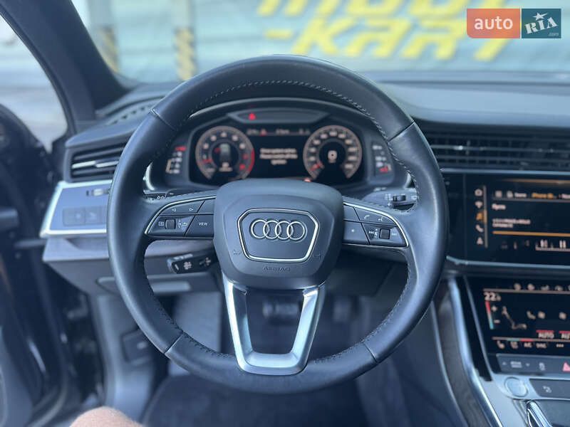 Позашляховик / Кросовер Audi Q7 2019 в Києві