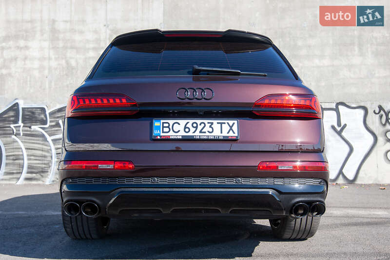 Позашляховик / Кросовер Audi Q7 2021 в Львові