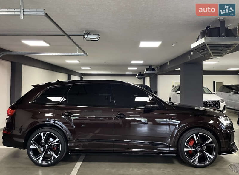 Позашляховик / Кросовер Audi Q7 2021 в Львові