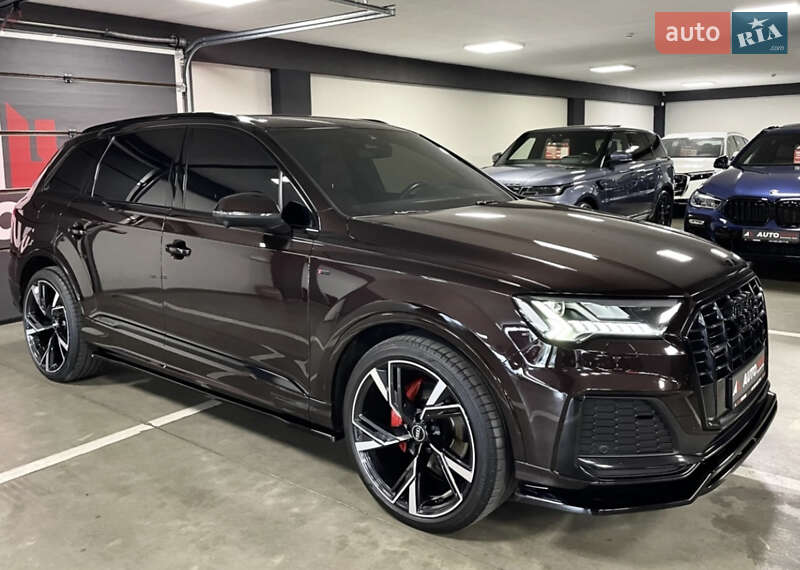Позашляховик / Кросовер Audi Q7 2021 в Львові