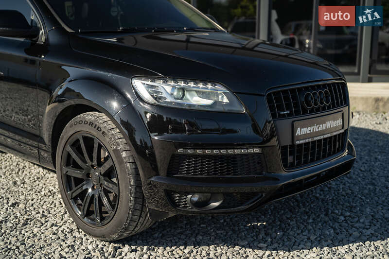 Внедорожник / Кроссовер Audi Q7 2010 в Черновцах