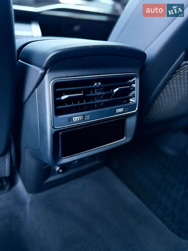 Позашляховик / Кросовер Audi Q7 2022 в Одесі фото 13 Позашляховик / Кросовер Audi Q7 2022 в Одесі