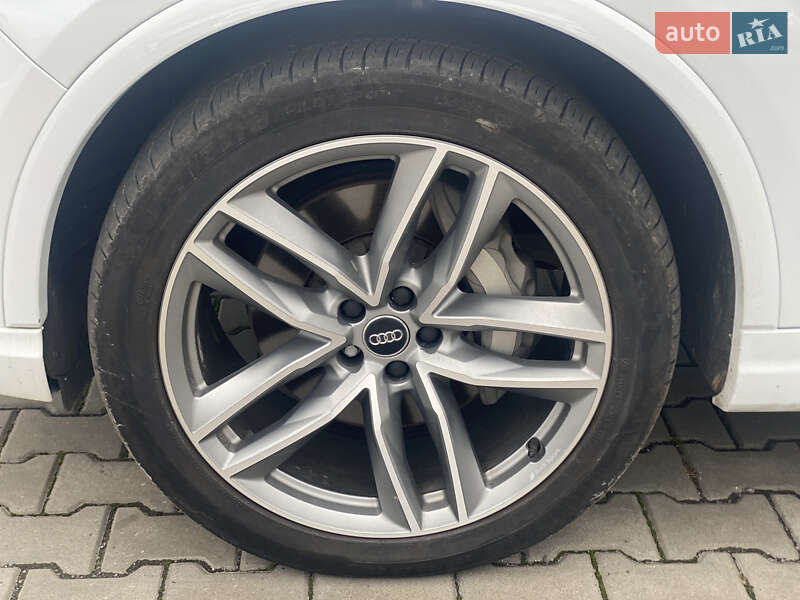 Внедорожник / Кроссовер Audi Q7 2018 в Луцке