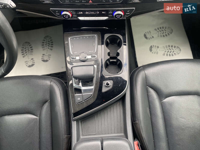 Внедорожник / Кроссовер Audi Q7 2018 в Луцке